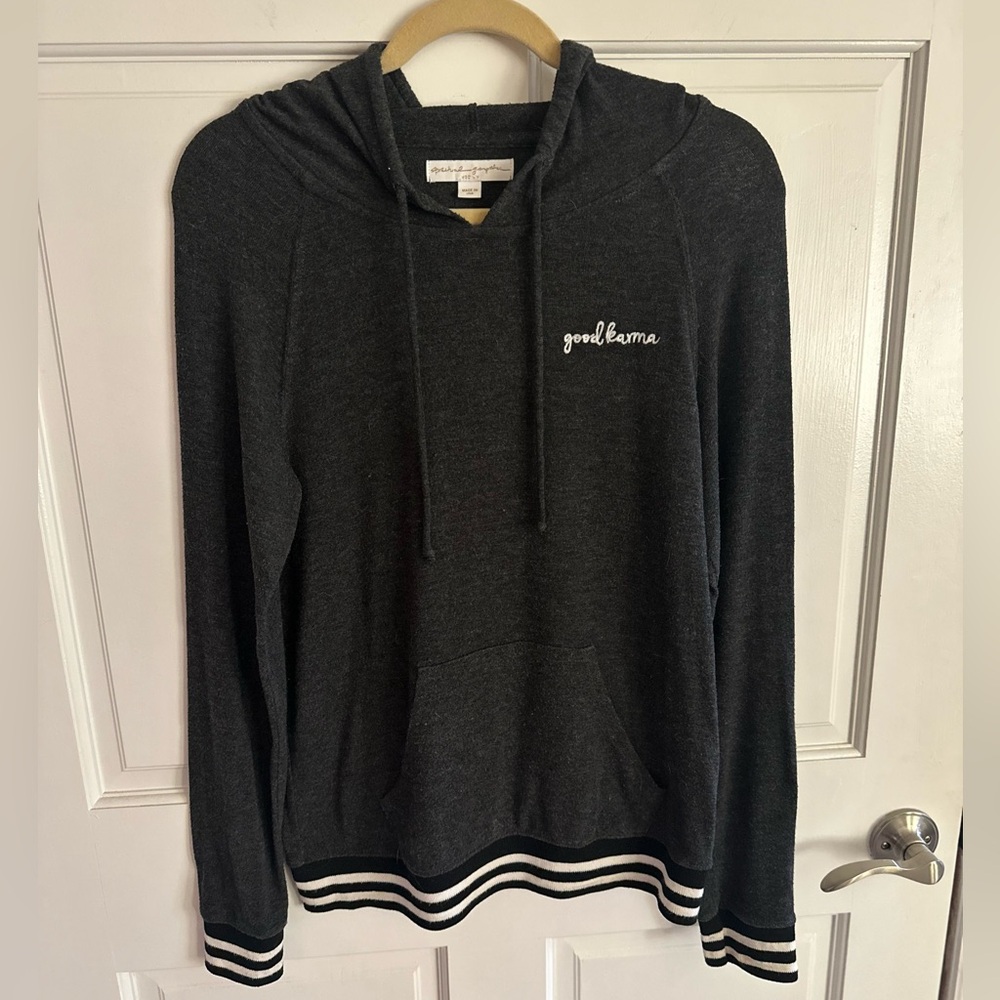 Spiritual Gangster Black and White Sweater - Picture 2 of 3